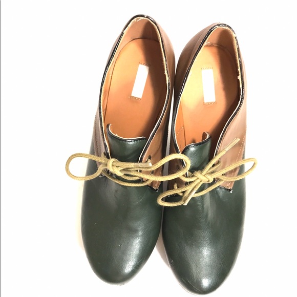 Cooperative green & tan platform laceup shooties - Picture 5 of 6